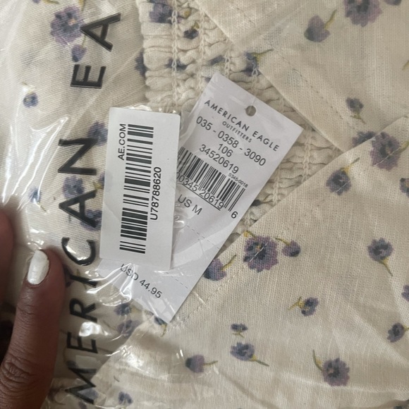 Women’s top American Eagle - Picture 4 of 4